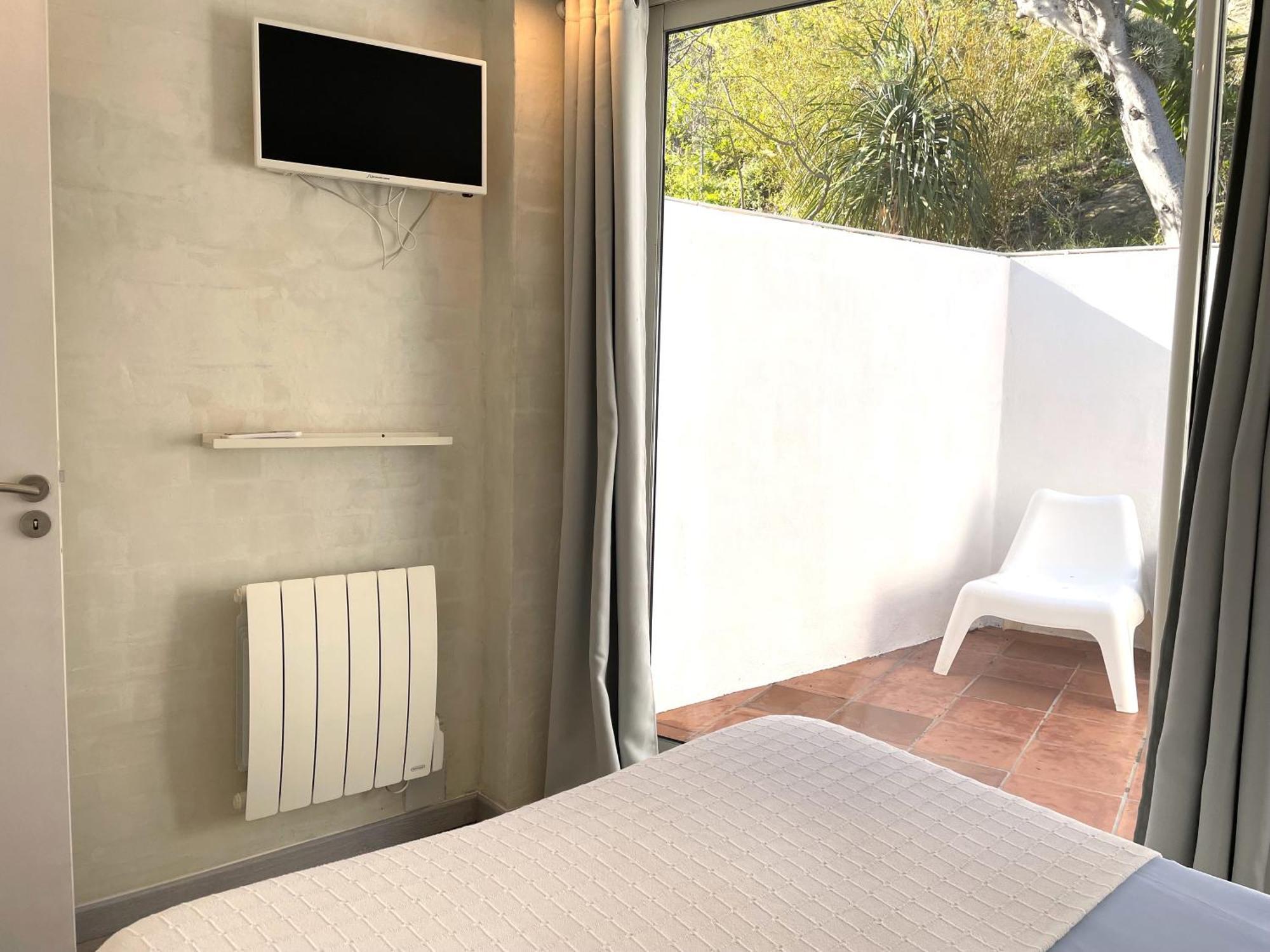 Tusquets - Apartamento Con Vistas Al Mar كاذاكيس المظهر الخارجي الصورة