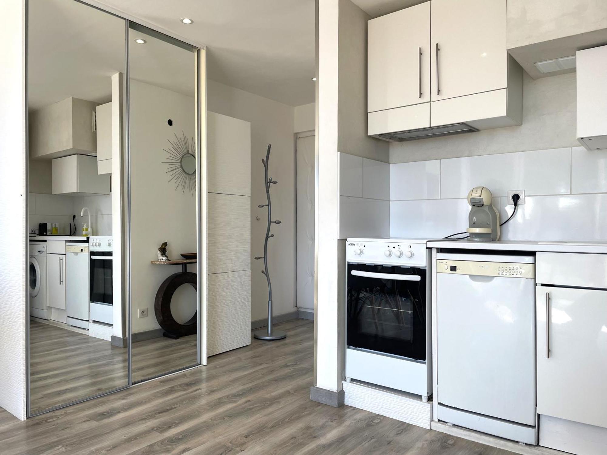 Tusquets - Apartamento Con Vistas Al Mar كاذاكيس المظهر الخارجي الصورة