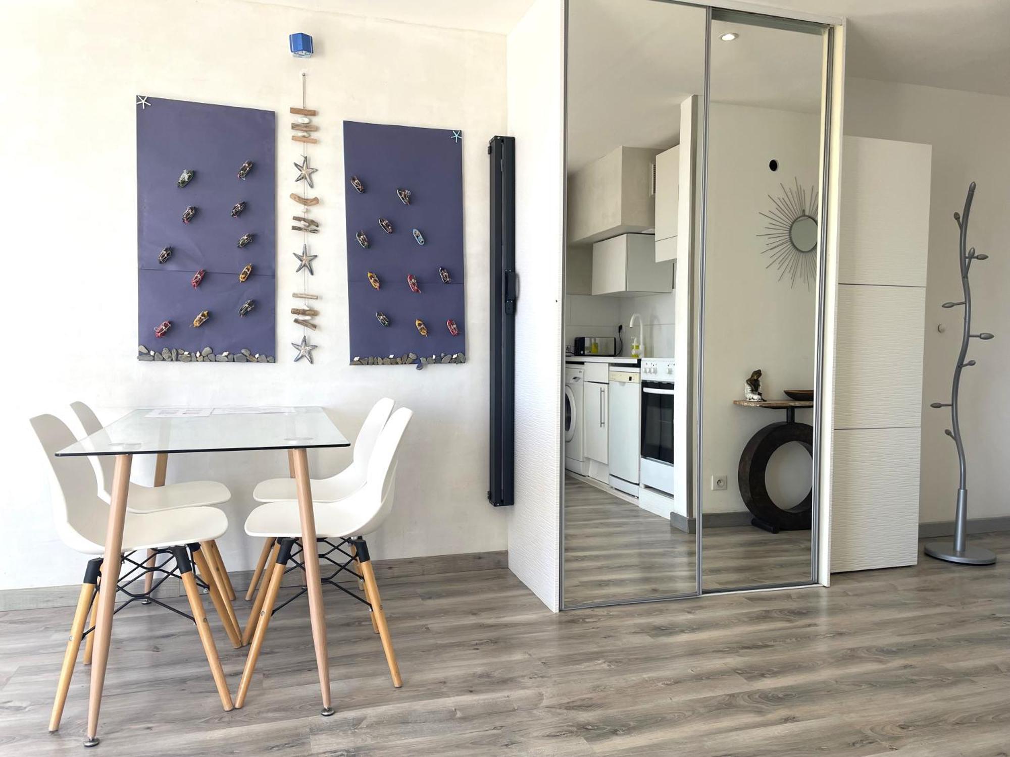 Tusquets - Apartamento Con Vistas Al Mar كاذاكيس المظهر الخارجي الصورة