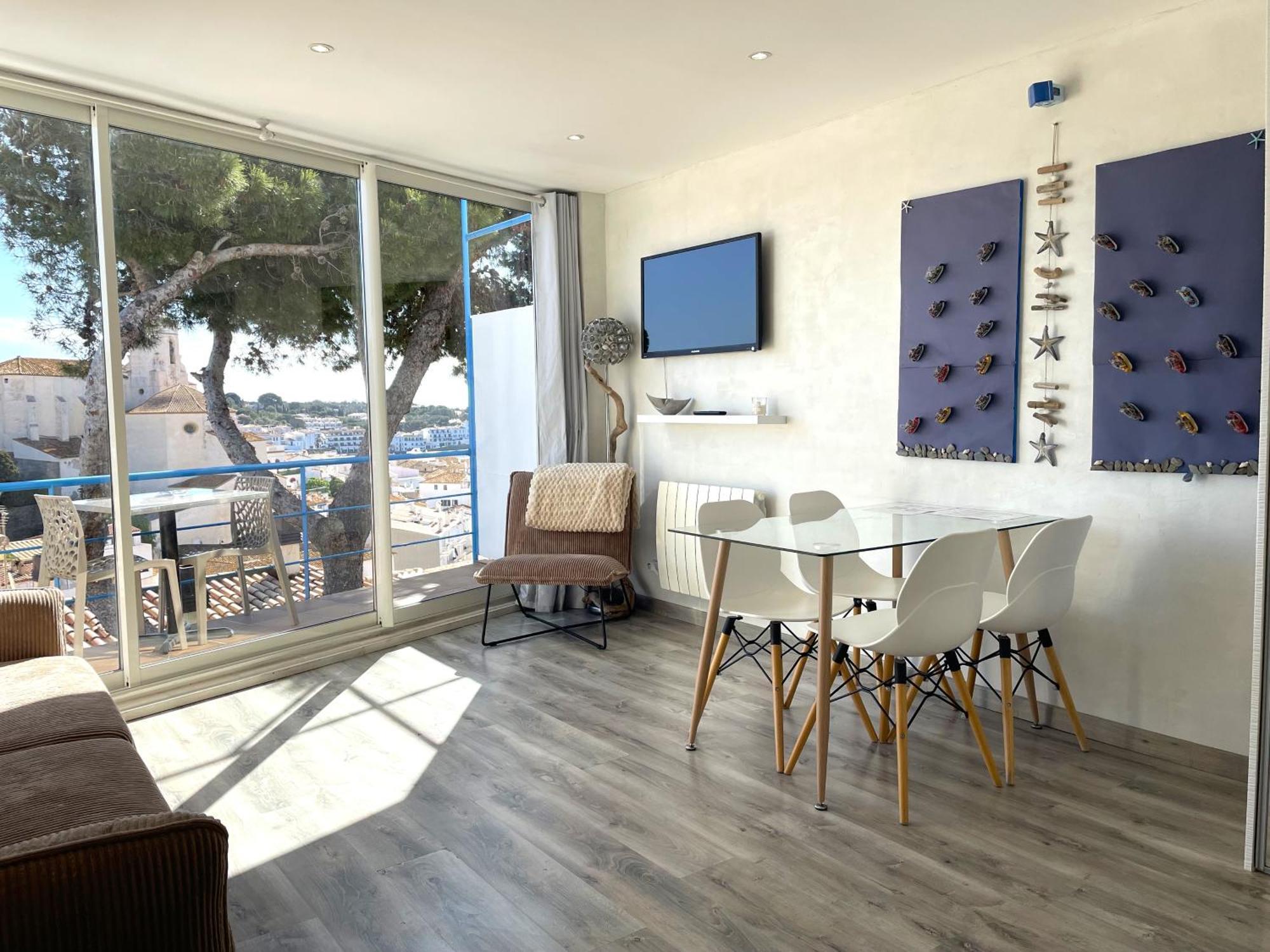 Tusquets - Apartamento Con Vistas Al Mar كاذاكيس المظهر الخارجي الصورة