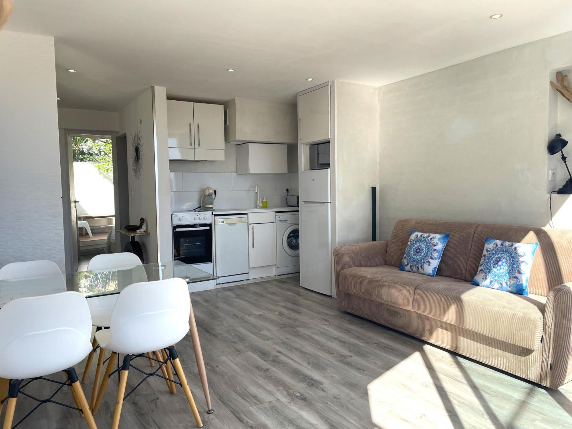 Tusquets - Apartamento Con Vistas Al Mar كاذاكيس المظهر الخارجي الصورة